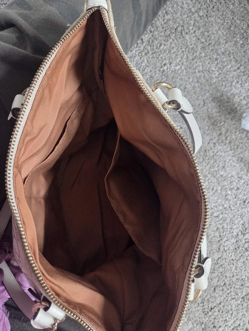 Coach Bag - Picture 9 of 9